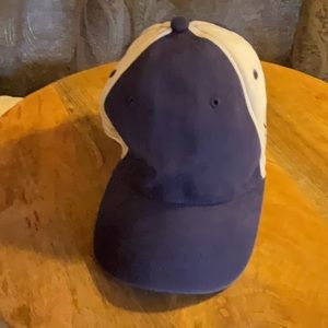 Never worn New Era Kids Baseball Style Baseball Cap.